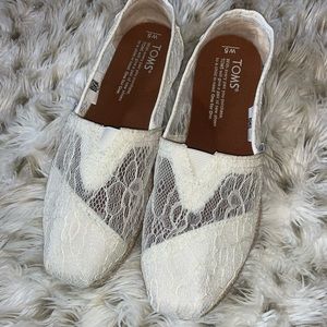 TOMS Lace Shoes